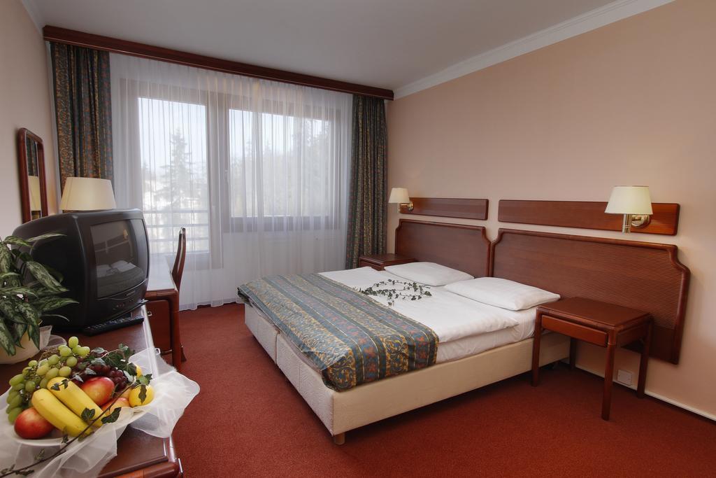 Hotel Krakonos Mariánské Lázně Zimmer foto